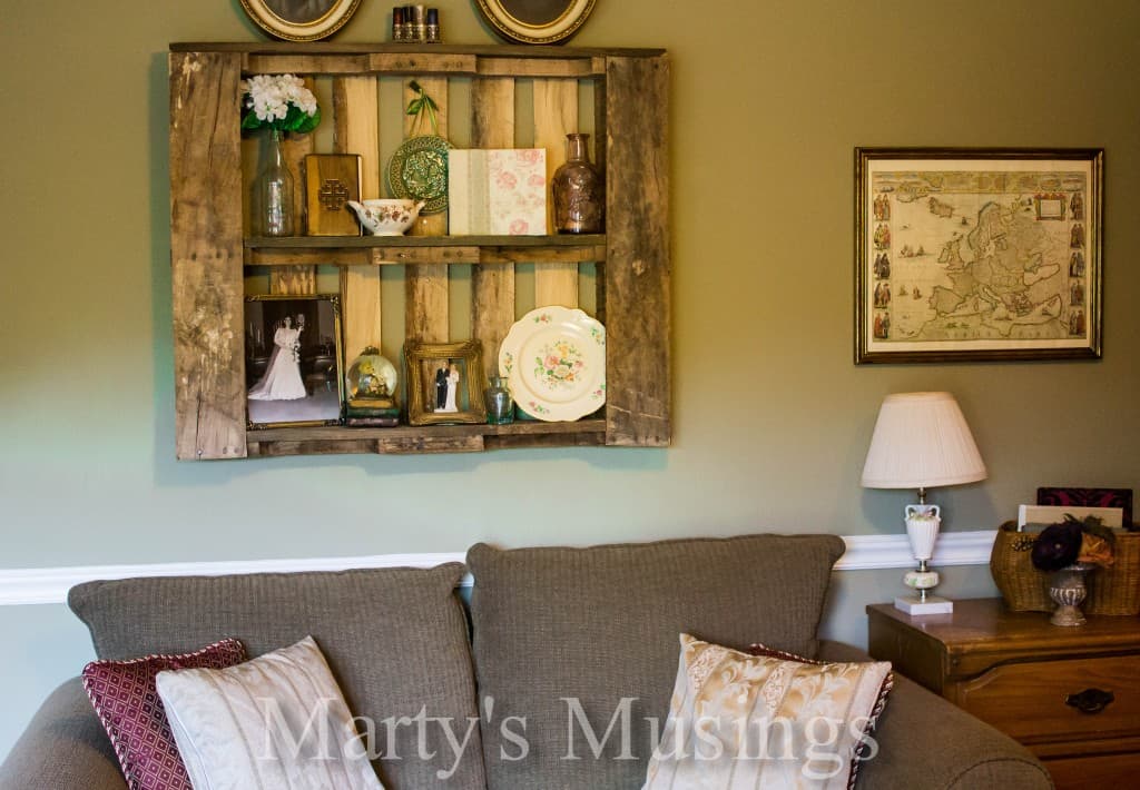 A living room filled with furniture and a fire place