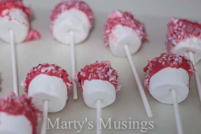 Valentine Marshmallow Pops