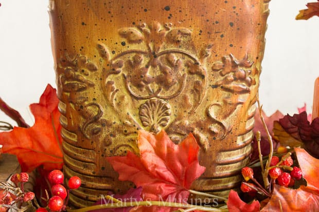 A vase of flowers on a table