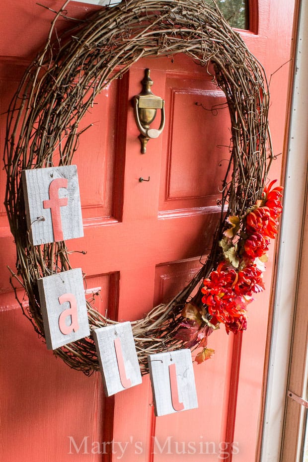  I saw this idea from Karianne at Thistlewood Farms and knew I wanted to do something similar with my $1 yard sale grapevine wreath.