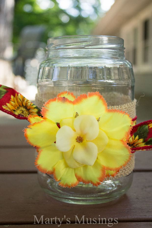 A vase of flowers on a table