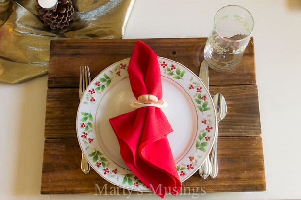 Thrifty Tips for a Rustic Christmas Tablescape