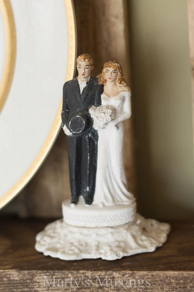 A cake sitting on top of a wooden table