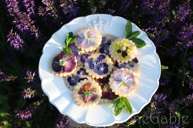 Pansy Shortbread Cookies