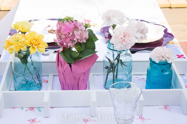 A vase of flowers on a table