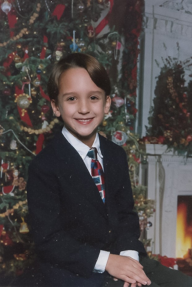 A man wearing a suit and tie