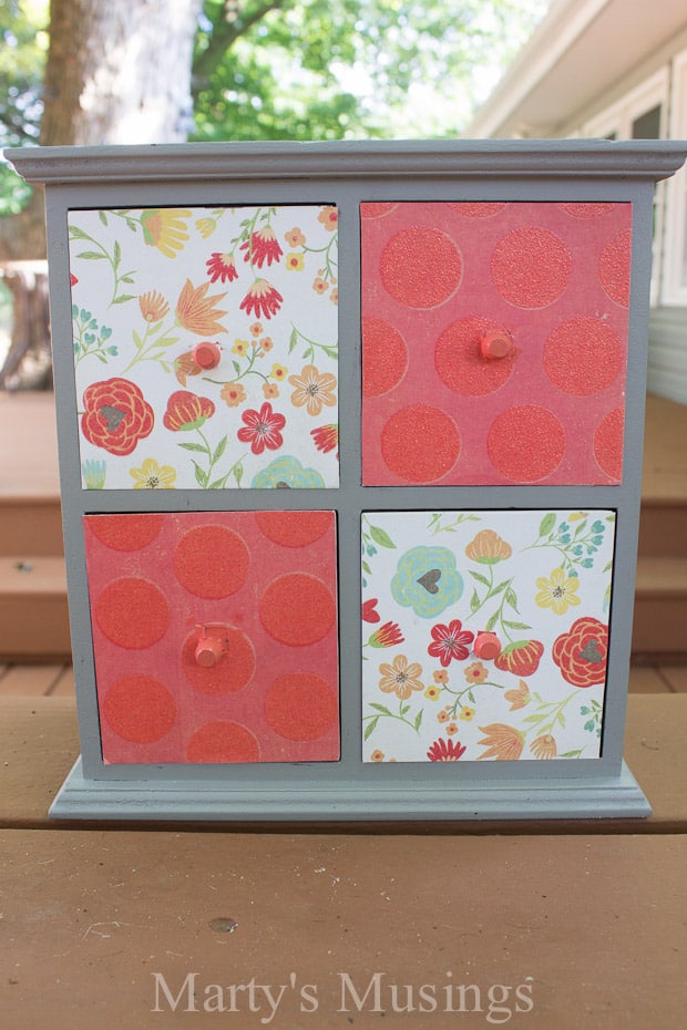 DIY Makeup Storage Using Scrapbook Paper