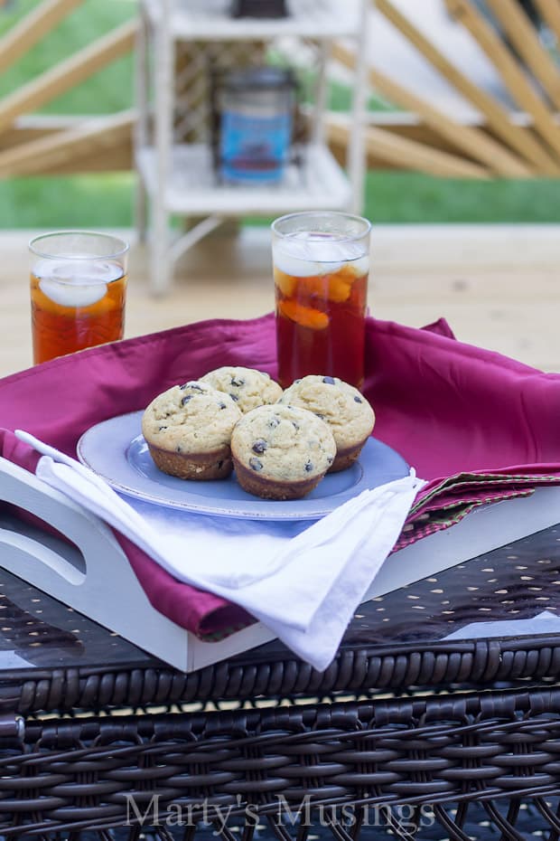 A cake sitting on top of a picnic table