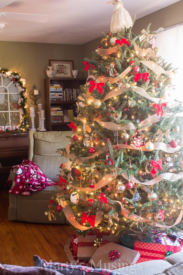 A living room with a christmas tree