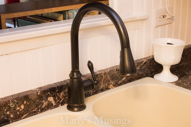 How to Replace a Kitchen Faucet