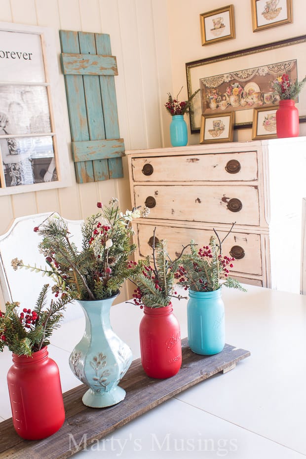 Can You Really Decorate with Aqua and Red?