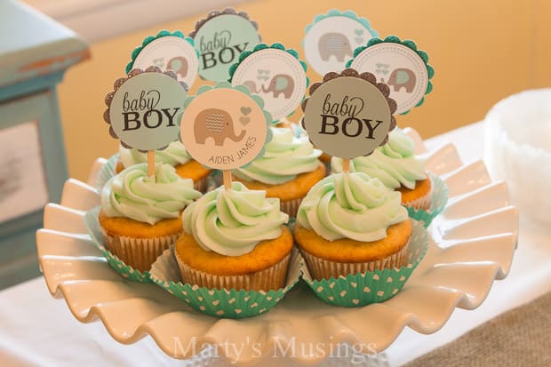 elephant themed baby shower cupcakes