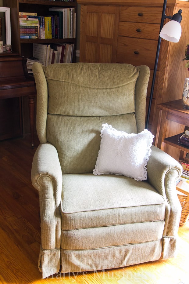 A view of a living room