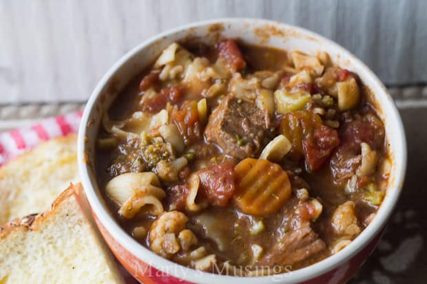 Slow Cooker Beef and Vegetable Soup