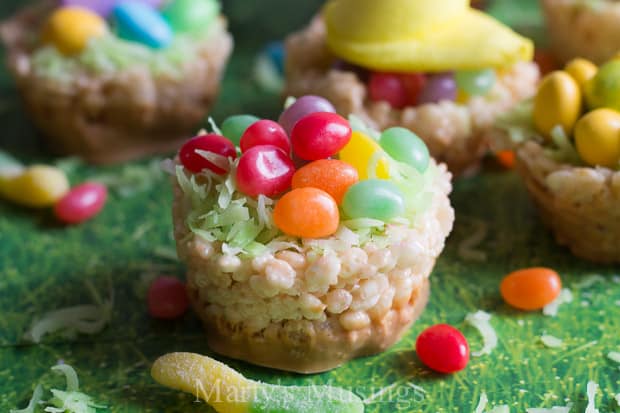 Enjoy celebrating the holidays and everyday with your kids in the kitchen with these 3 ingredient Rice Krispies Treats and perfectly adorable Easter nests.