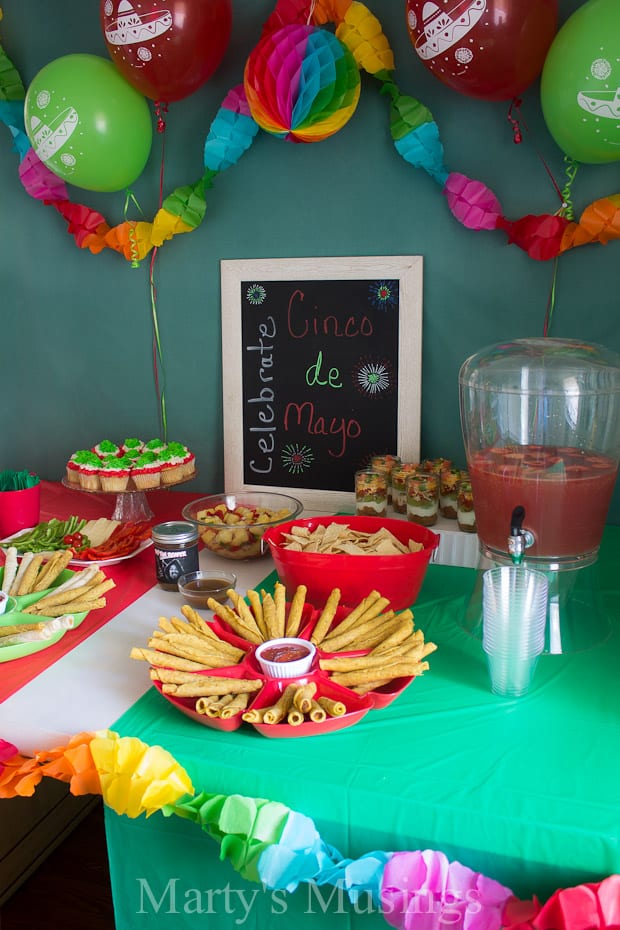 Red, green and white decorations for Cinco de Mayo party