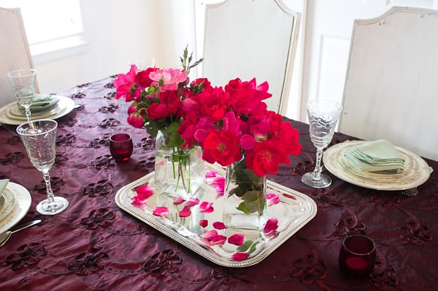 Join blogger Marty's Musings for easy table setting ideas for creating an elegant yet simple tablescape using Marsala, 2015 Pantone color of the year.