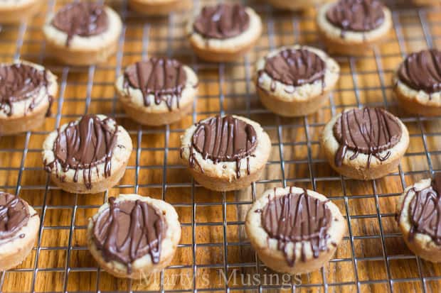 peanut butter cup cookies on rack