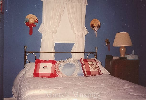 A made bed in a bedroom