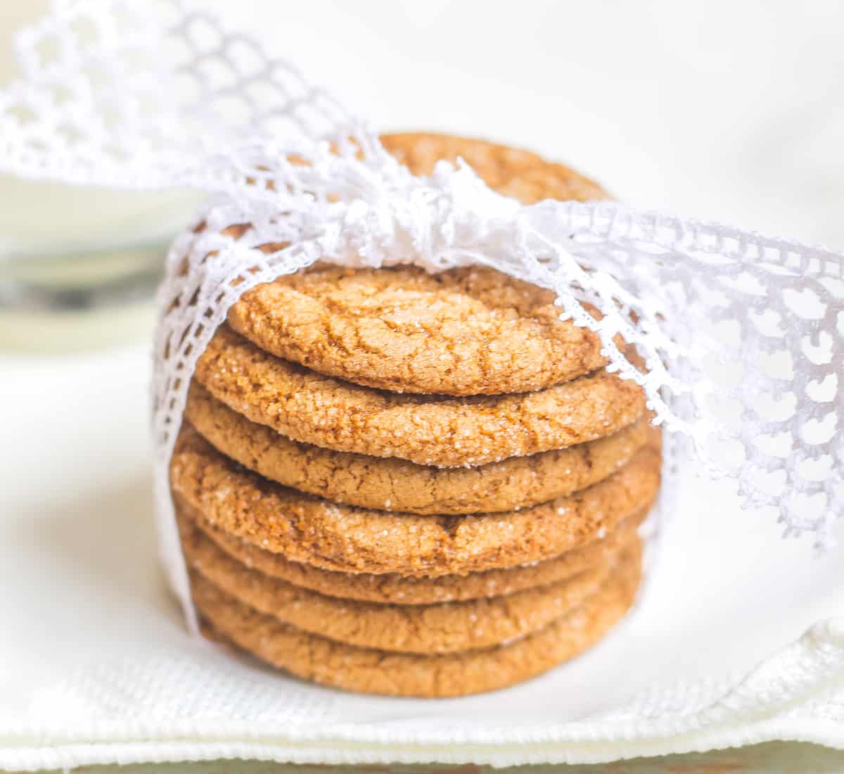 Easy Molasses Cookies Recipe