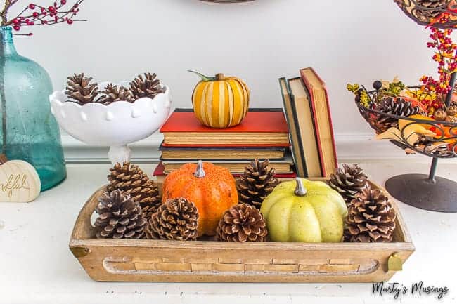 A table topped with lots of different fruits