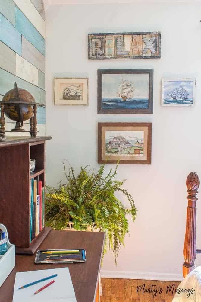 Small gallery wall with beach themed pictures