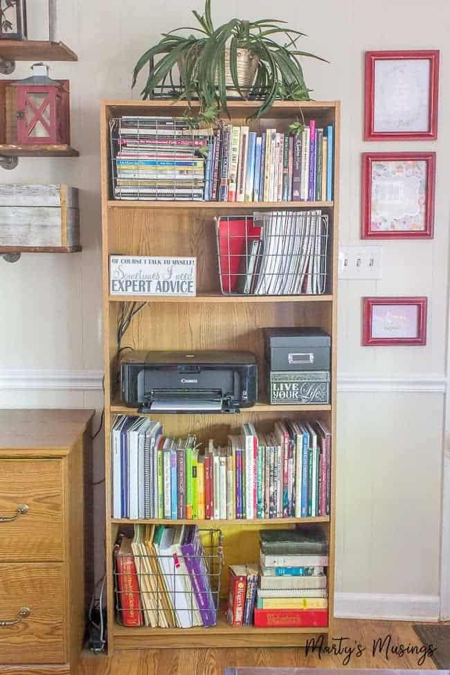 A book shelf filled with books