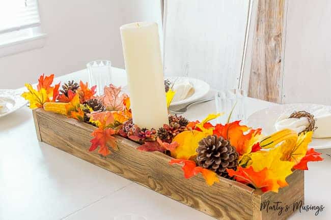 A vase of flowers on a table