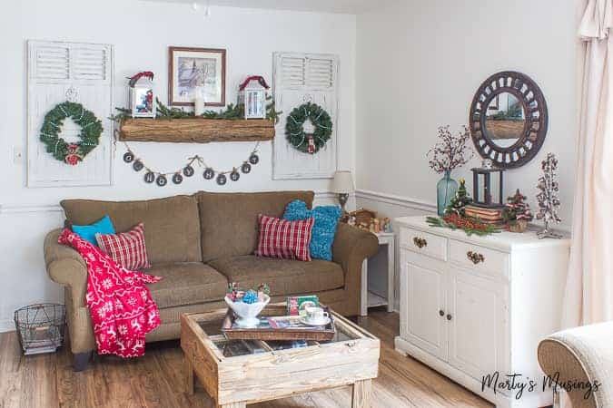 A living room filled with furniture and a fireplace