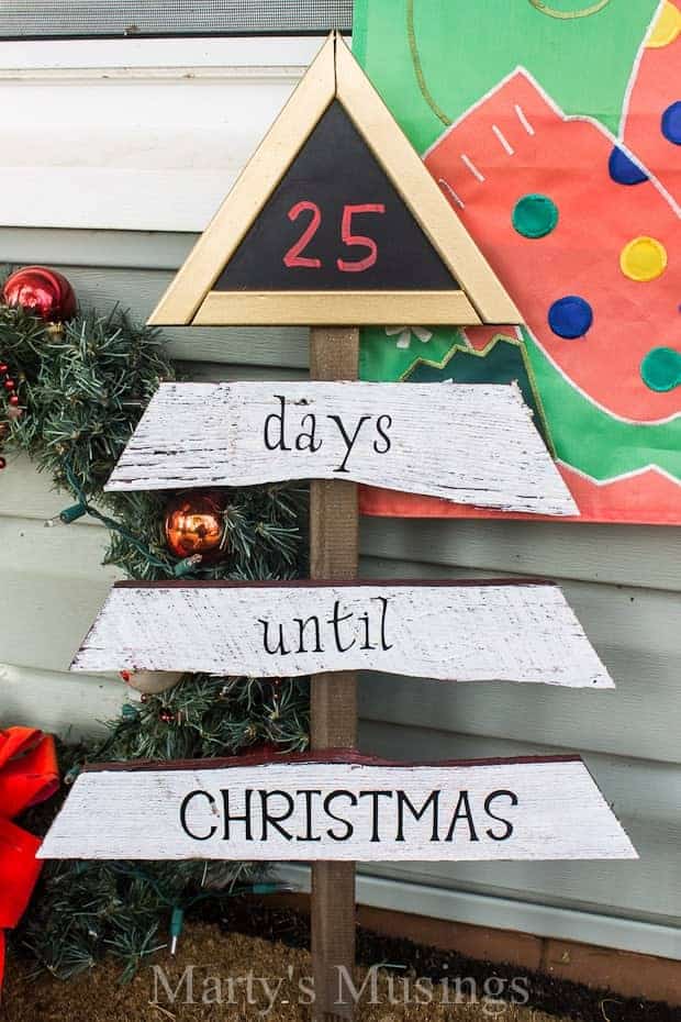 25 days until Christmas wooden tree countdown