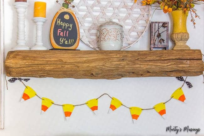 Easy Candy Corn Banner (from a paper plate!)