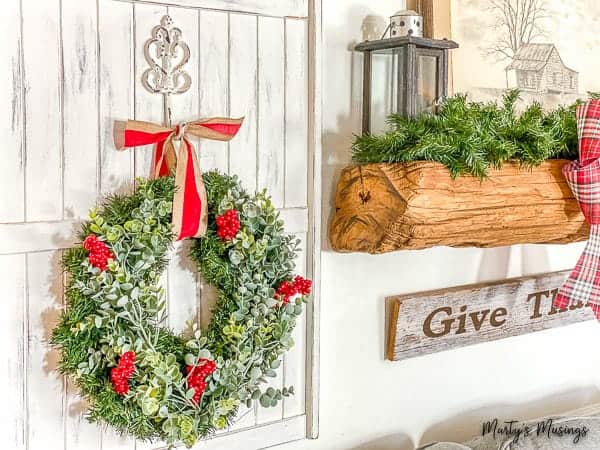 DIY Farmhouse Christmas Wreath