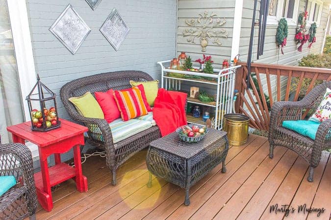 Decorating Outside for Christmas: 5 Easy Ideas!