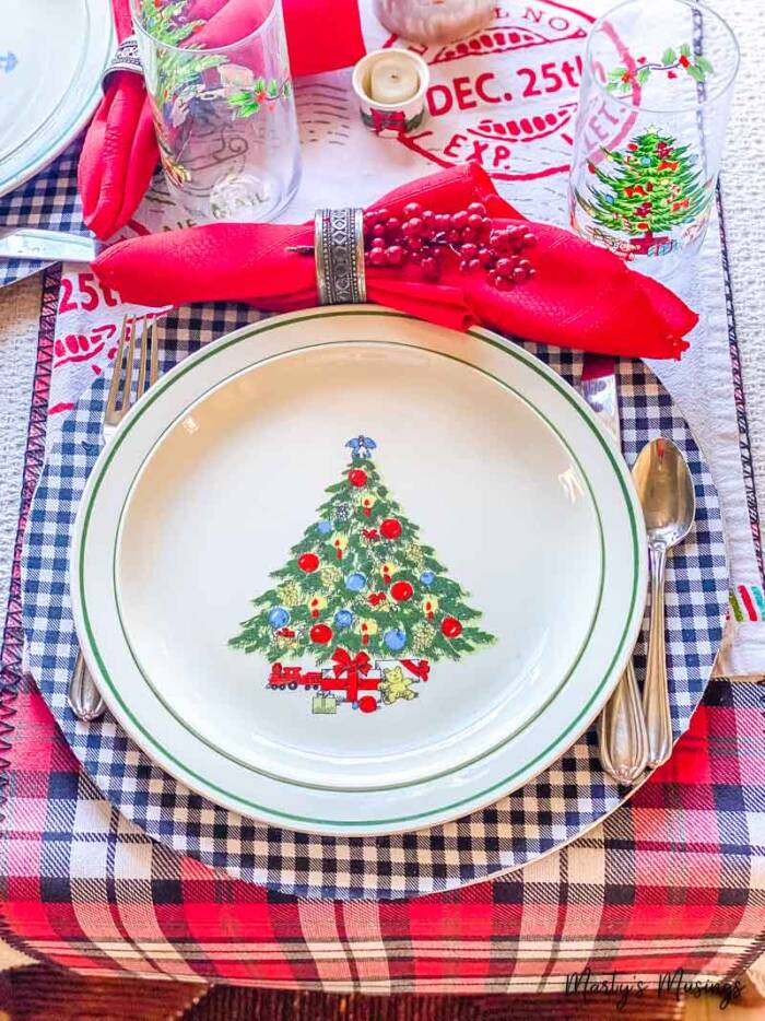cozy Christmas table decorations with buffalo plaid