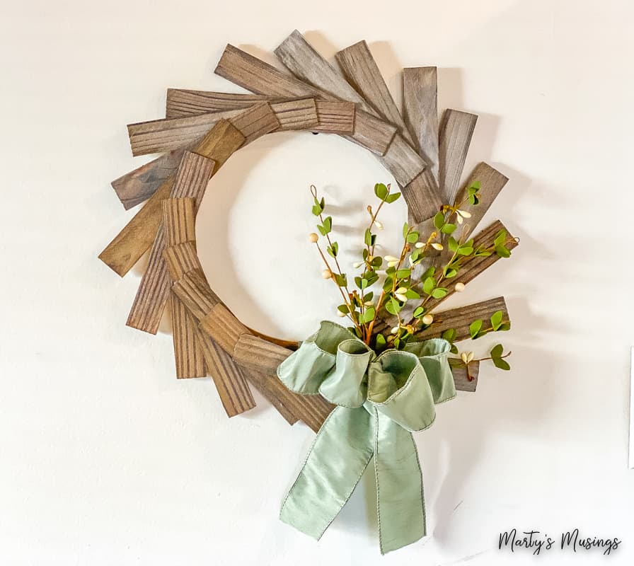 DIY Wood Shim Wreath Tutorial