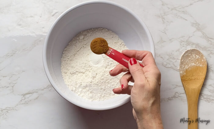 Add cinnamon to cookie dough